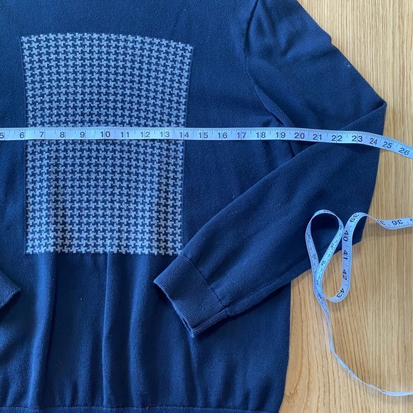 Banana Republic Men’s Cotton Navy And Gray Houndstooth Crewneck Sweater Size Med - Picture 3 of 4